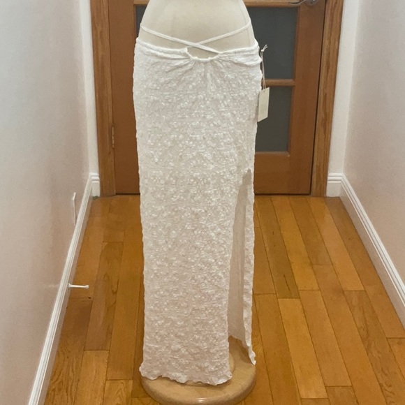 Tularosa Dianne Skirt Size XL - Picture 6 of 10